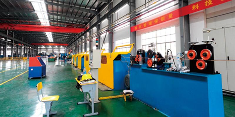 Five-level-linkage-giant-pulling-machine